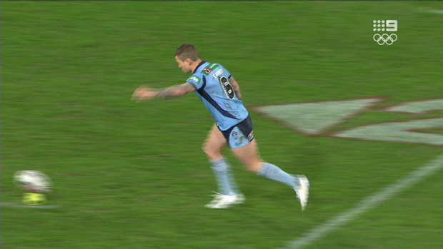 Todd Carney lines up a conversion.