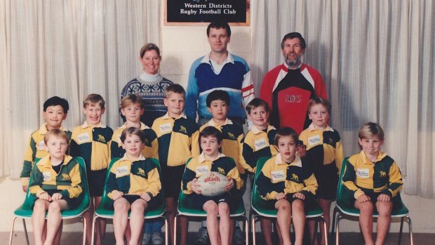 Michael Hooper (front row, far right) playing for Wests u/7s in Brisbane. Raeleen Hooper is in the back row.