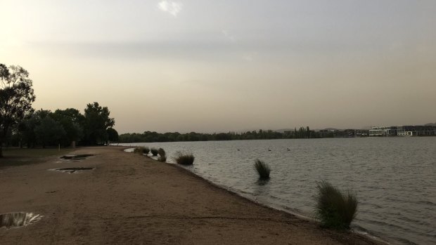 Canberrans woke up to a hazy skies on Thursday - but predictions of a dust storm never eventuated. 