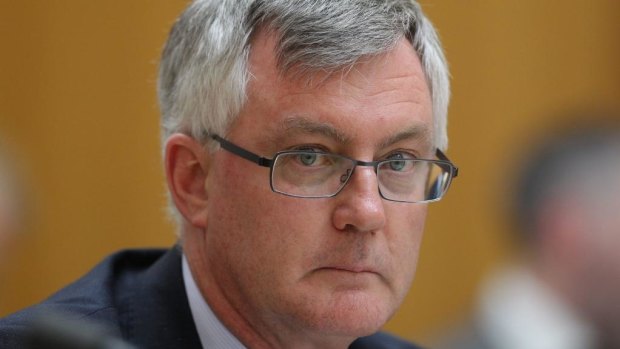 Martin Parkinson has rubbished claims in The Australian newspaper that Malcolm Turnbull ordered him to cut off phone and email access to disloyal ministers.