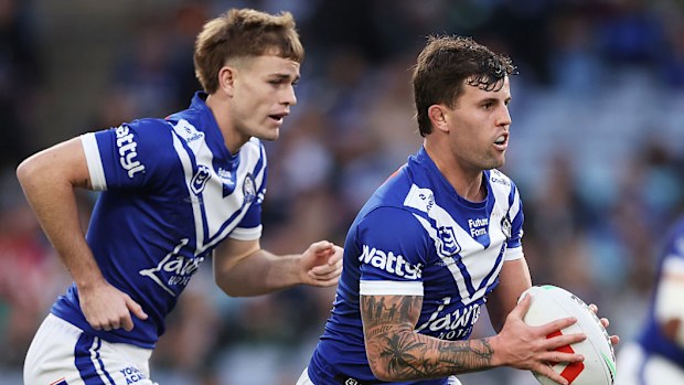 Toby Sexton and Lachlan Galvin of the Bulldogs.