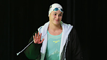 Kaylee McKeown competes in the women's 100m backstroke final.