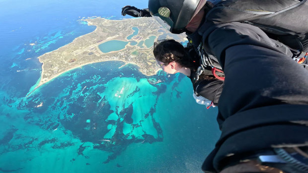 Rottnest Island perfect backdrop for global skydive world record attempt