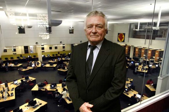 Former Holmesglen director Bruce Mackenzie say the government has failed to determine the true cost of running many TAFE courses.