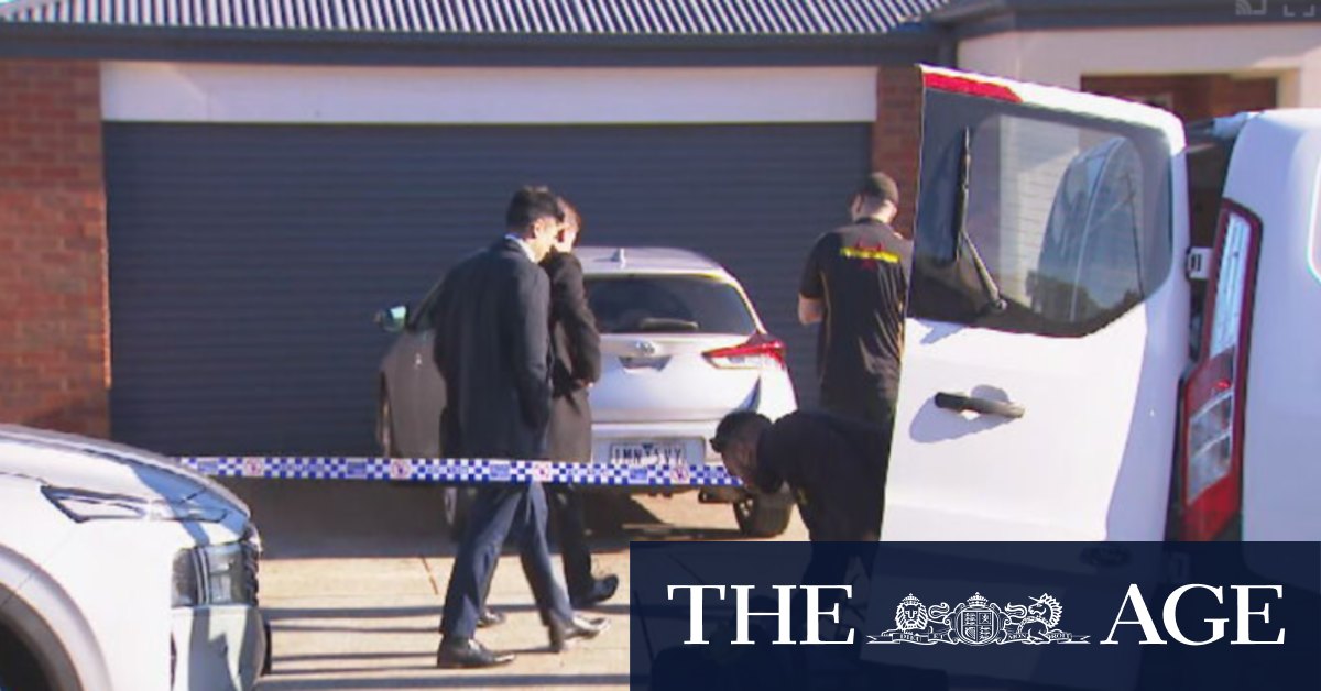 A man has died after swallowing cyanide during an arrest in the Macedon Ranges, and five police officers potentially exposed to the substance were tak