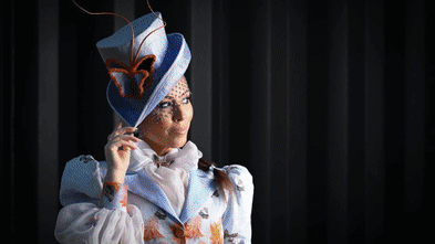 Finally, some drama: Oaks Day’s best dressed