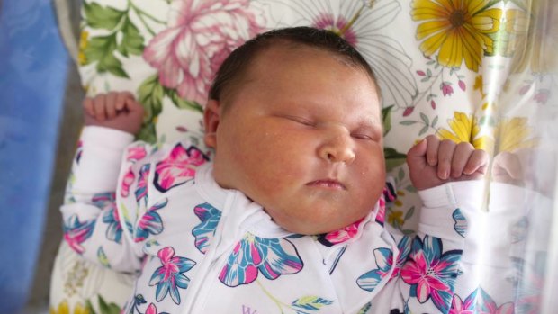 beproeving Vergevingsgezind Bouwen op Shellharbour mum gives birth to 5.88kg baby