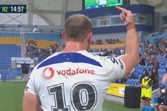 Matt Lodge flips the bird at Gold Coast fans.