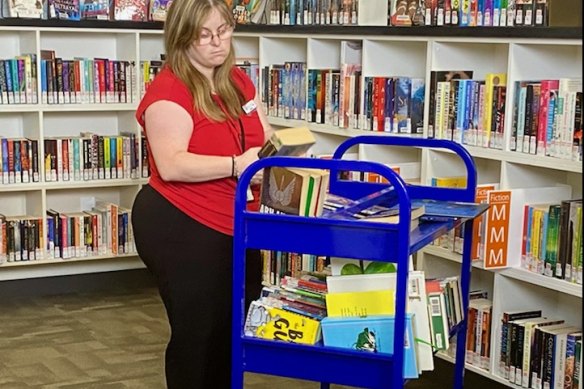 Kaitlin Adjuk working at Geraldton Regional Library.