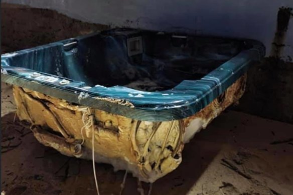Northern beaches resident Ali Higgins says a spa bath washed up on Collaroy beach on Tuesday.