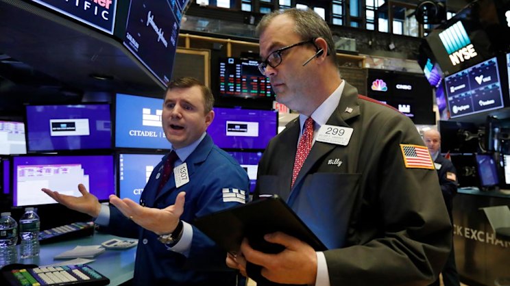 S&P 500 rises 0.4 percent as oil prices fall 3.5 percent