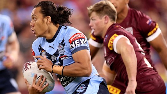 TOWNSVILLE, AUSTRALIA - JUNE 09:  Jerome Luai of the Blues runs the ball during game one of the 2021 State of Origin series between the New South Wales Blues and the Queensland Maroons at Queensland Country Bank Stadium on June 09, 2021 in Townsville, Australia. (Photo by Mark Kolbe/Getty Images)