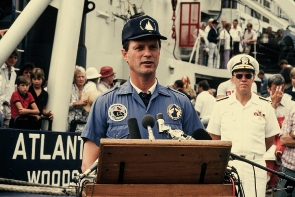 Robert Ballard after returning from his expedition to the wreck of the Titanic in 1986.