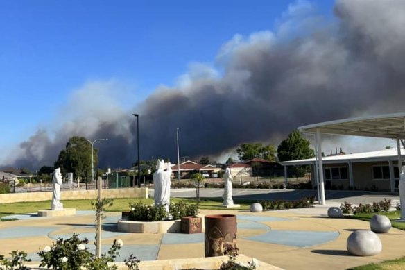 View of the fire from the Catholic school in Banksia Grove as at 5pm.
