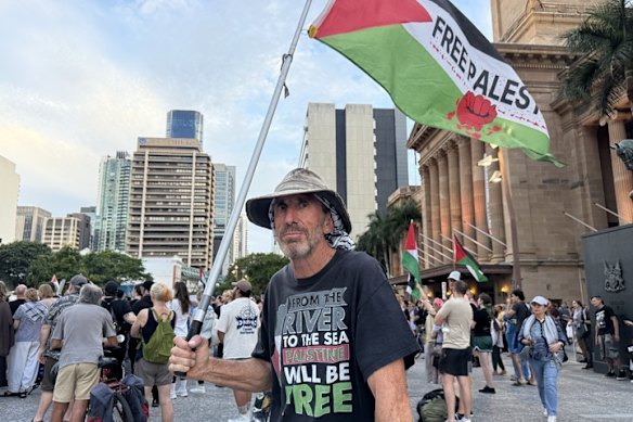 Shane said he chose to protest the Albanian government's invitation to President Herzog to Australia on Monday night.