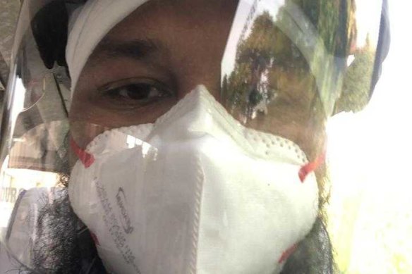 Prabhjot Singh in mask and face shield while travelling in Delhi.