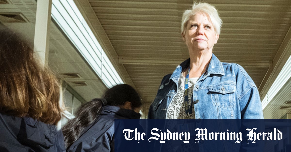 Back to school 2024: Principals and parents in the dark over teacher staffing gap as Victorian government withholds key report - Vimarsana News
