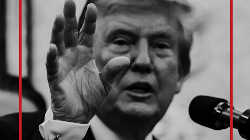 Trump returns to public view and slaps down ‘fake news’ about his health