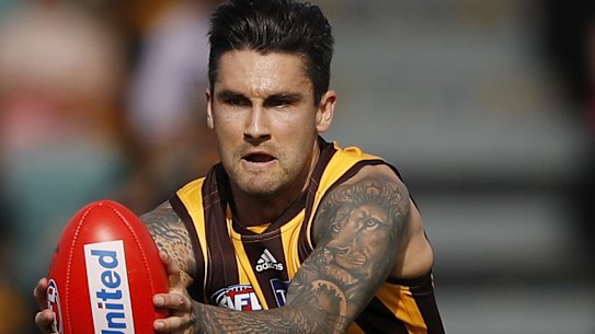 Chad Wingard in action for the Hawks against the Crows in Launceston.