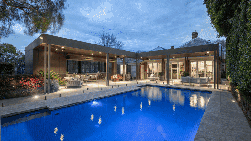 Former ANZ boss Shayne Elliott lists Toorak home with $11.9m hopes