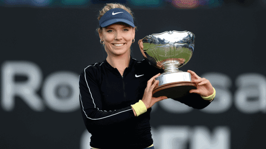 Tennis couple Alex de Minaur and Katie Boulter both kickstarted their grasscourt campaigns by winning a tennis title on Sunday.