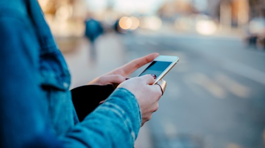 Some apps are great, and well worth your time and money, experts say. But others are a total waste of time -- and some can even be dangerous.