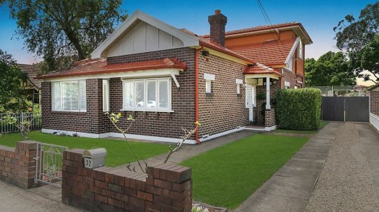 A Californian bungalow in Strathfield on 1119 square metres with a swimming pool and tennis court sold for $4.8 million.