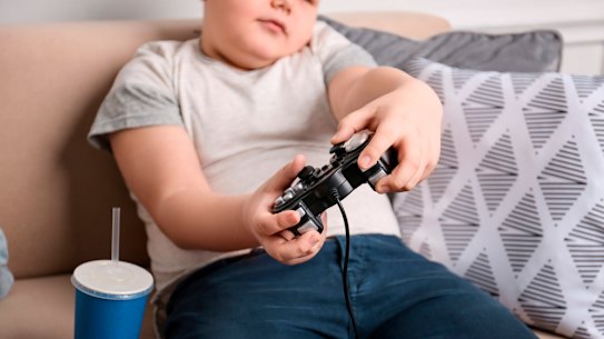 A study of calorie-restricted diets for obese children has triggered heated debate.