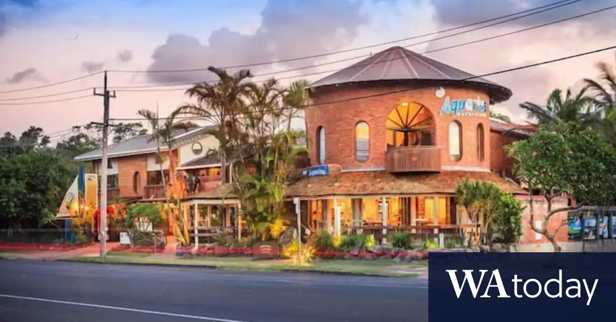 NSW COVID: Aquarius Backpackers hostel in Byron Bay in lockdown after unvaccinated Victorian staff member contracts the virus - Vimarsana News