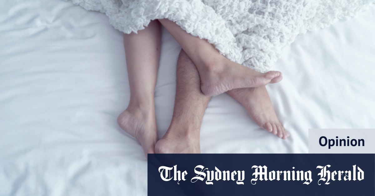 There are many challenges to being divorced in midlife. Sleeping alone wasn’t one of them