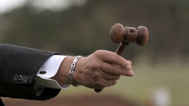 Real estate agents are being advised to avoid on-site auctions.