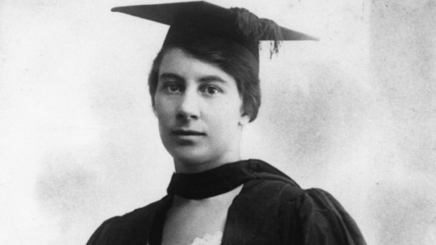 Lady Phyllis Dorothy Cilento was the only woman to graduate from her medicine class in 1919.