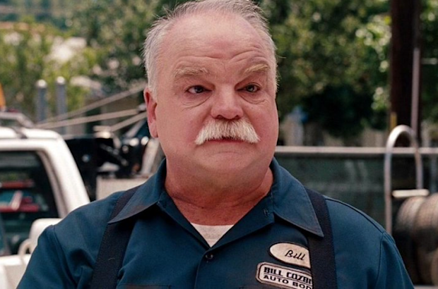 신부 들러리 스타 Richard Riehle가 78세의 나이로 사망