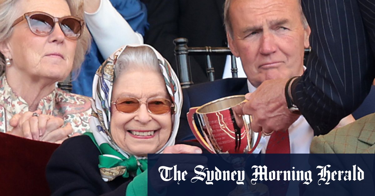 Queen Elizabeth visits horse show after missing parliament opening – Sydney Morning Herald
