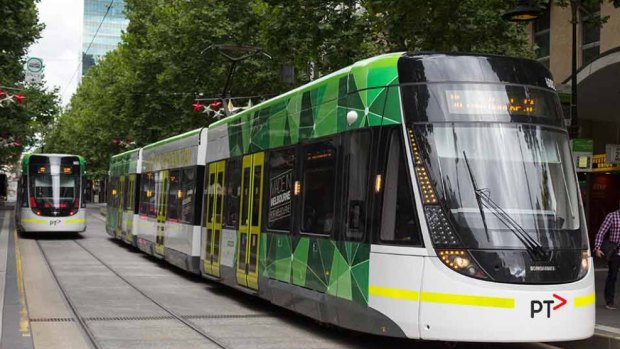 The Victorian government needs to talk to Bombardier about new trams, say experts, as part of boosting the economy.