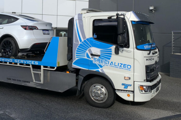 Specialized Tilt Tray and Towing Services is the subject of a warning from Western Australia’s Consumer Protection department.