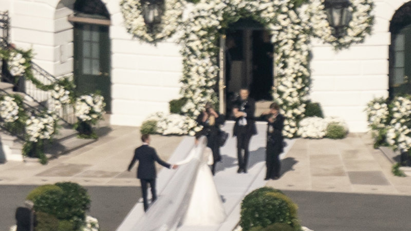 ABD Başkanı Joe Biden'ın torunu Beyaz Saray'da evlendi