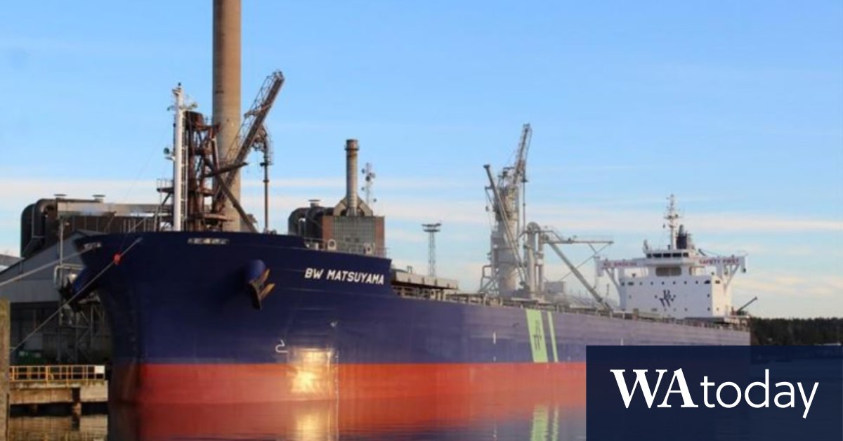 Queensland Reports Two New Coronavirus Cases On Cargo Ship Anchored Off Sunshine Coast Abc News
