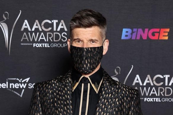 Who is that behind the mask?