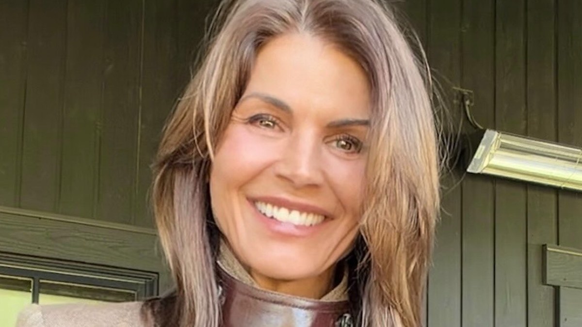 Lori Loughlin ends seven-year silence after guilty plea over college admissions scandal