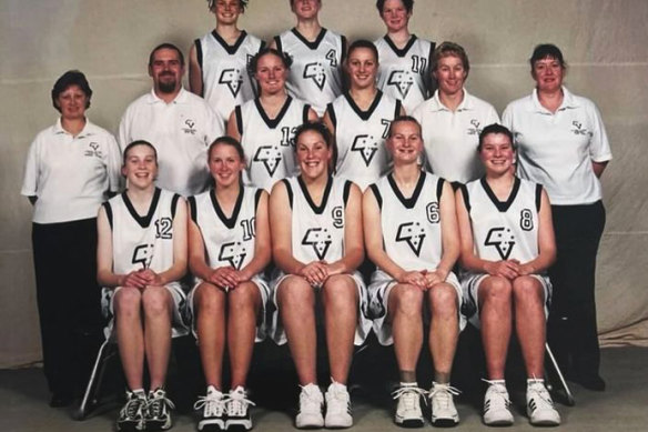 Good (third from left, centre row) playing for the Victorian Country U18s team at the Australian championships in Canberra in 2001.