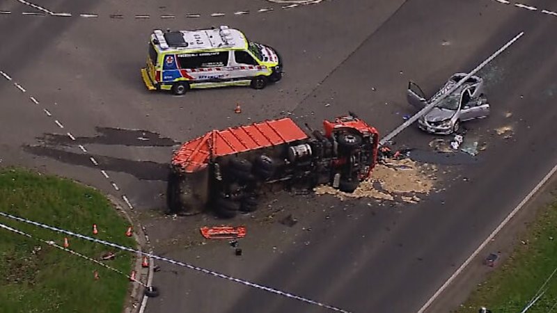Woman killed by falling pole on Hume Highway