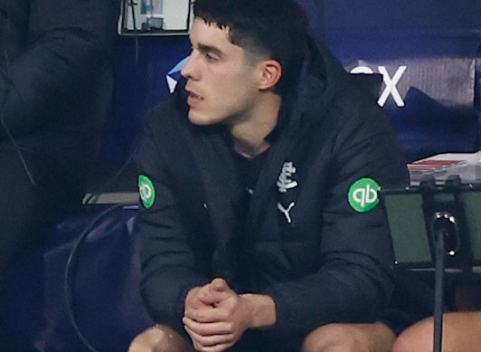 Adam Cerra finished the night on the bench due to a hamstring injury.