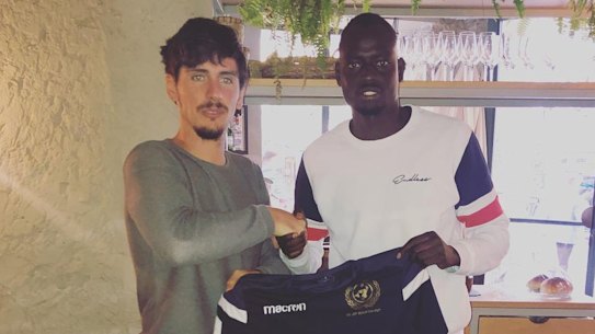 Maker Maker with Javi Poves, the president of Flat Earth FC.