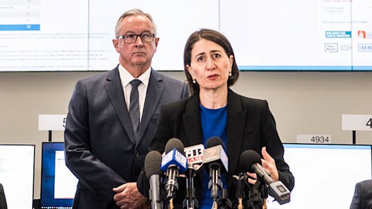 Premier Gladys Berejiklian, Minister for Health Brad Hazzard, NSW Chief Health Officer Dr Kerry Chant and Deputy Police Commissioner and State Emergency Operations at the State Emergency Operations Centre.