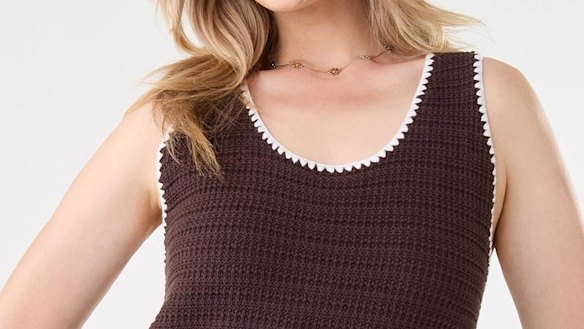 $18 Stitch Crochet Tank (melted Chocolate). 