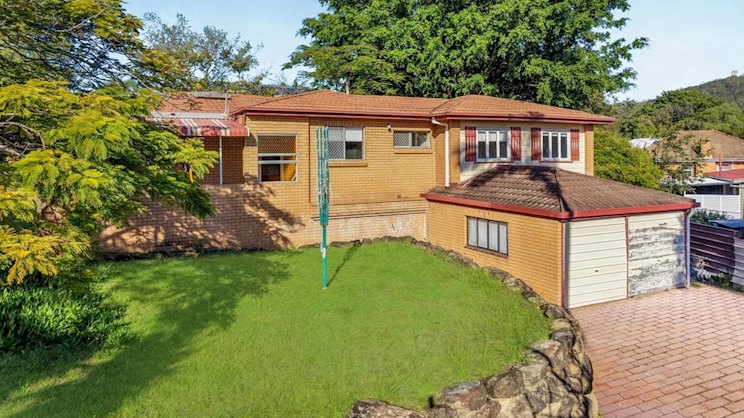 smh.com.au - Sarah Webb - Renovate or detonate: Suburb clocks cheapest house sale since 2021 for empty three-bedder