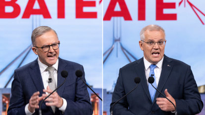 More than 1.2m Australians vote early before PM launches campaign