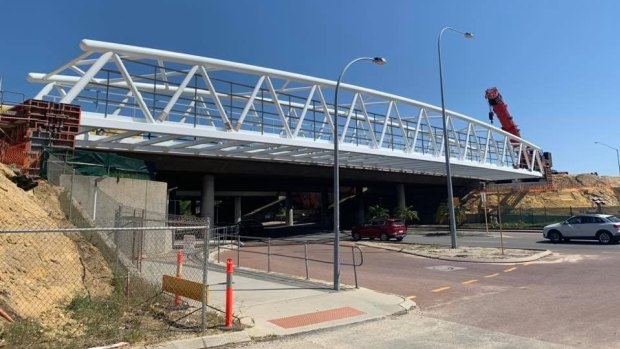 A new cycle and pedestrian bridge was installed over Scarborough Beach Road. 
