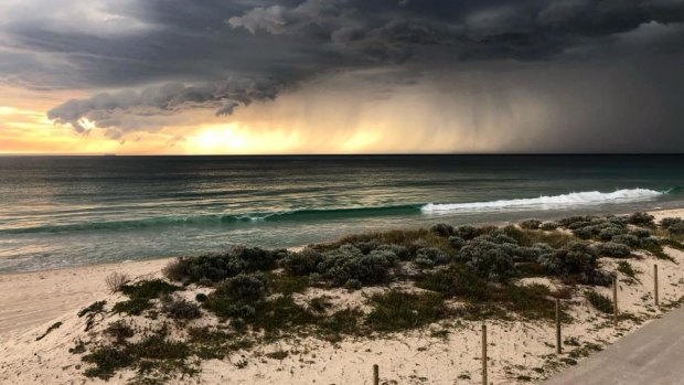 The storm rolls in over Perth